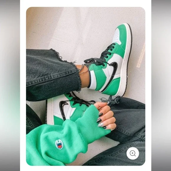 Women’s Air Jordan 1 Retro High OG Lucky Green as seen on Hailey Bieber